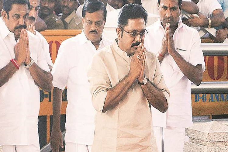 Delhi Police files FIR against VK Sasikala's nephew Dinakaran in ...