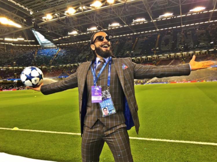 Ranveer Singh goes the Shah Rukh Khan way at UEFA final