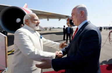 Prime Minister, Narendra Modi being received by the Prime Minister of Israel, Benjamin Netanyahu in tel Aviv